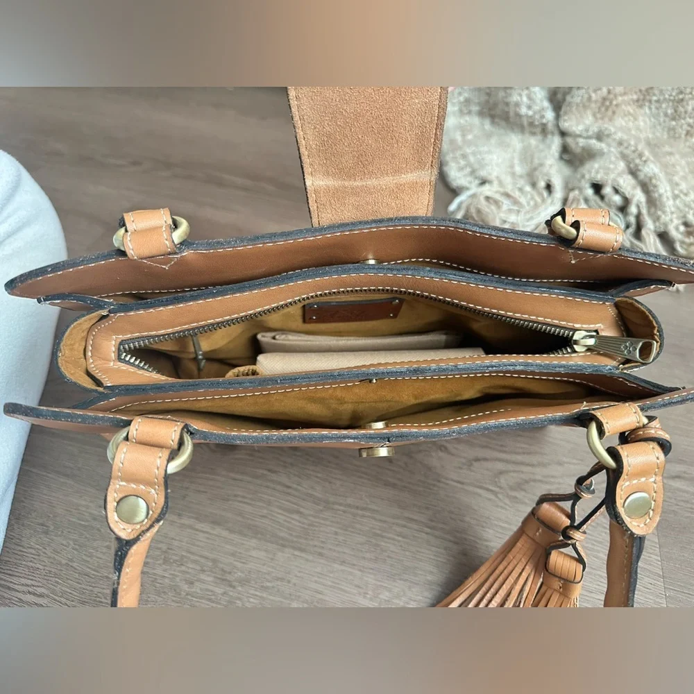 Patricia Nash Classic Tan Leather Tote Bag with Tassel Accent - Picture 4 of 10